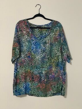 Plus-Size Multicolor Leaf-Print Tunic Top